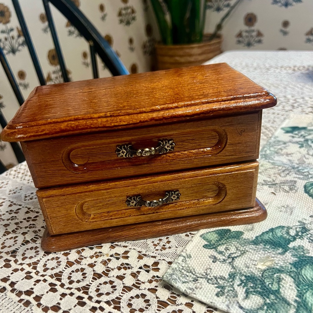 Vintage wooden jewelry box